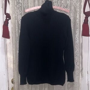 ‘GUCCI’-BEAUTIFUL! QUALITY! BLACK WOOL TURTLE NECK